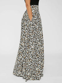 mangocouture High-Waist Leopard Skirt